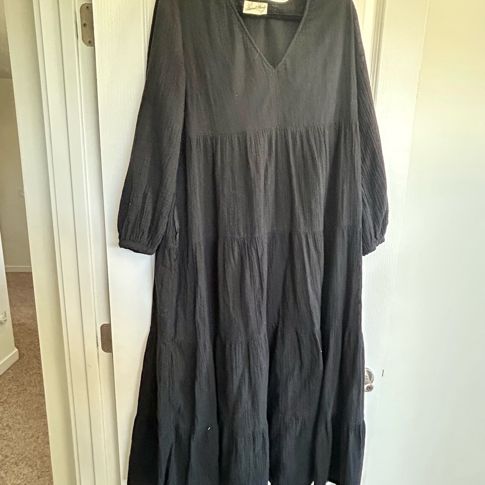 Universal Thread Black Tiered V‑Neck Maxi Dress